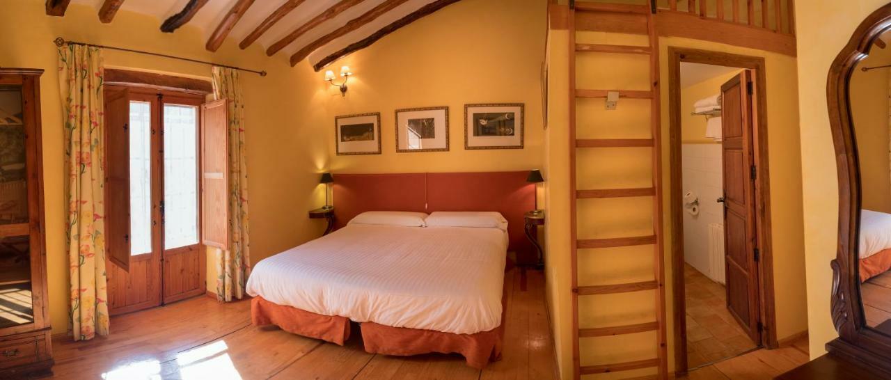 Hotel Rural Mas Fontanelles Бьяр Экстерьер фото